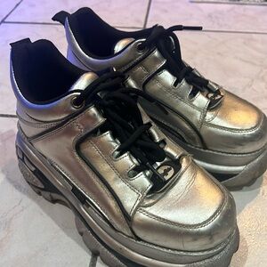 Silver Buffalo London Platform Sneakers